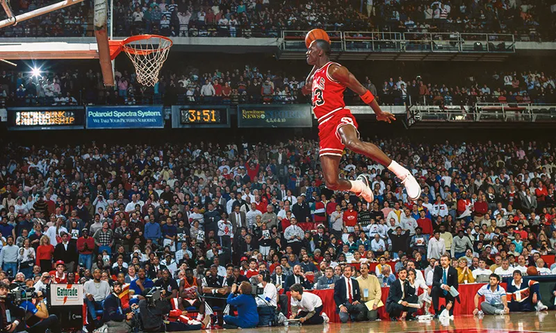 마이클 조던 역사 – 농구 황제의 전설적인 커리어 히스토리